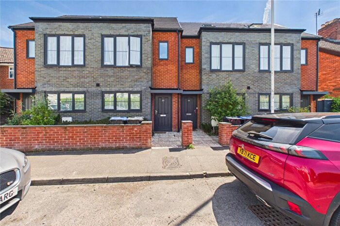3 Bedroom Terraced House For Sale In Lingfield Road, East Grinstead, West Sussex, RH19