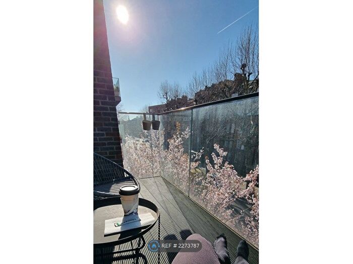 2 Bedroom Flat To Rent In Rodney Road, London, SE17