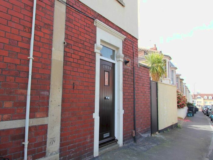 2 Bedroom Flat To Rent In Blackswarth Rd, Redfield, Bristol, BS5