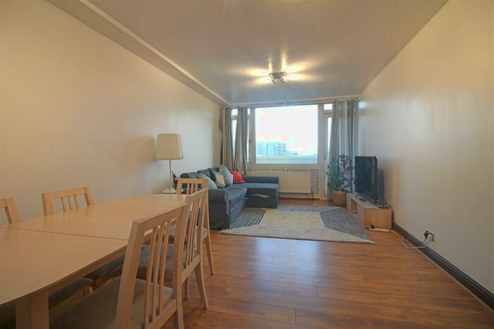 2 Bedroom Flat To Rent In Ramsey Street, London, E2