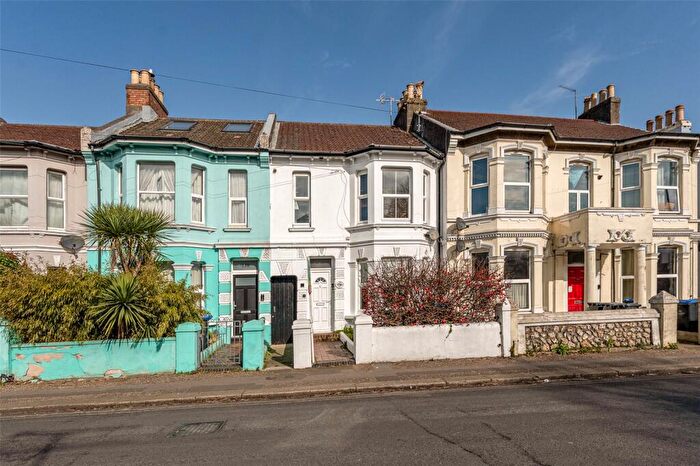 1 Bedroom Flat For Sale In Tarring Road, Worthing, West Sussex, BN11