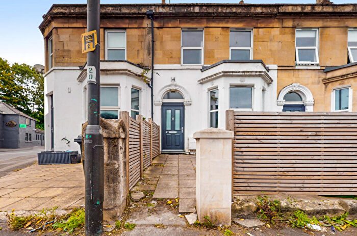 6 Bedroom House To Rent In Lower Bristol Road, BA2