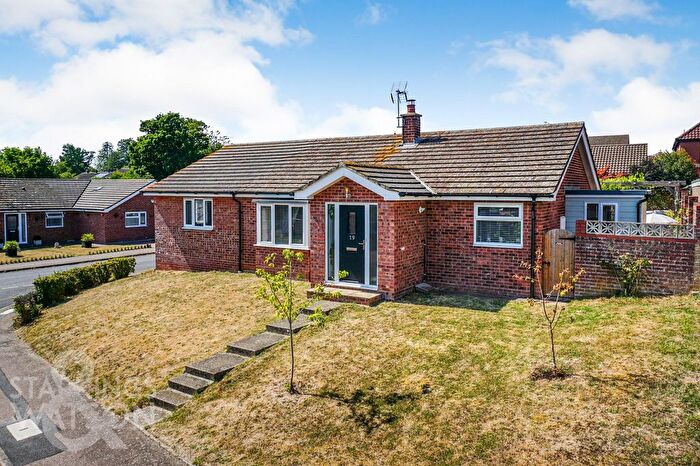 4 Bedroom Detached Bungalow For Sale In Waveney Heights, Brockdish, Diss, IP21
