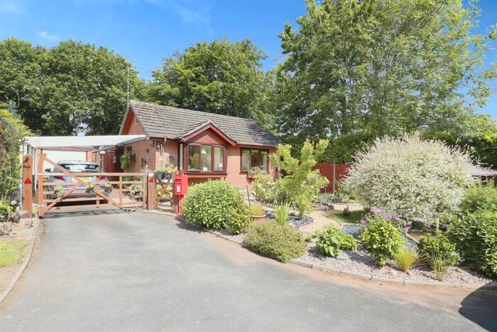 2 Bedroom Detached Bungalow For Sale In Ridleys Cross, Astley, Stourport-On-Severn, DY13