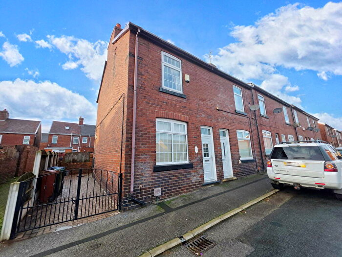 3 Bedroom End Of Terrace House For Sale In Princess Street, Cudworth, Barnsley, S72