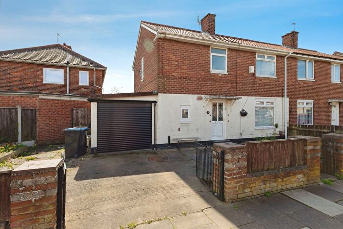 3 Bedroom Semi-Detached House For Sale In Kelvin Grove, Middlesbrough, TS3