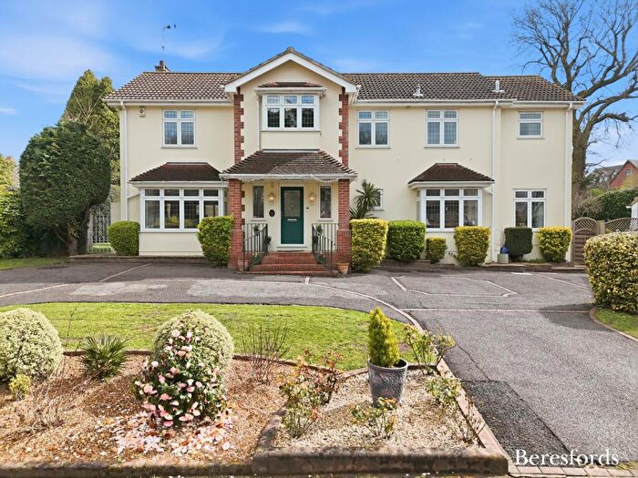 5 Bedroom Detached House For Sale In Caterwood, Billericay, CM12