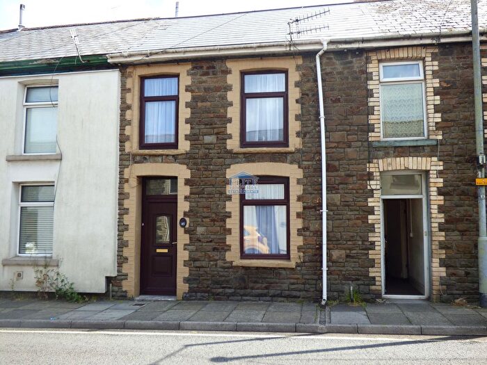 4 Bedroom Terraced House To Rent In Ogwy Street, Nantymoel, Bridgend., CF32