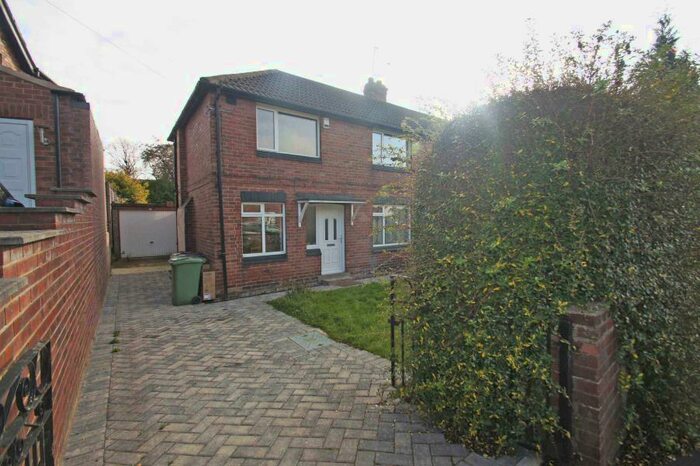 3 Bedroom Semi-Detached House To Rent In Burley Wood View, Burley, Leeds, LS4