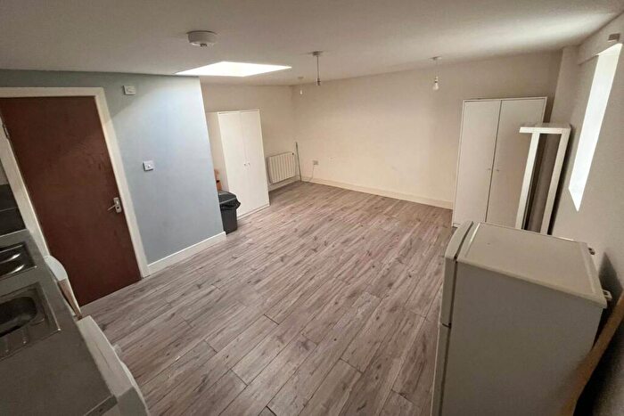 Studio For Sale In B Seymour Avenue, Tottenham, London, N17