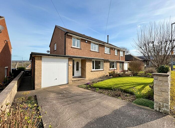 3 Bedroom Semi Detached House For Sale In St. Pauls Road, Huddersfield, HD5