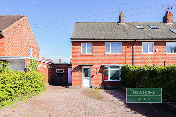 3 Bedroom End Of Terrace House For Sale In Wedderburn Avenue, Harrogate, HG2
