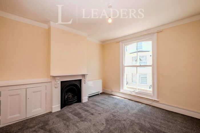 3 Bedroom Maisonette To Rent In Crescent Road, Worthing, BN11