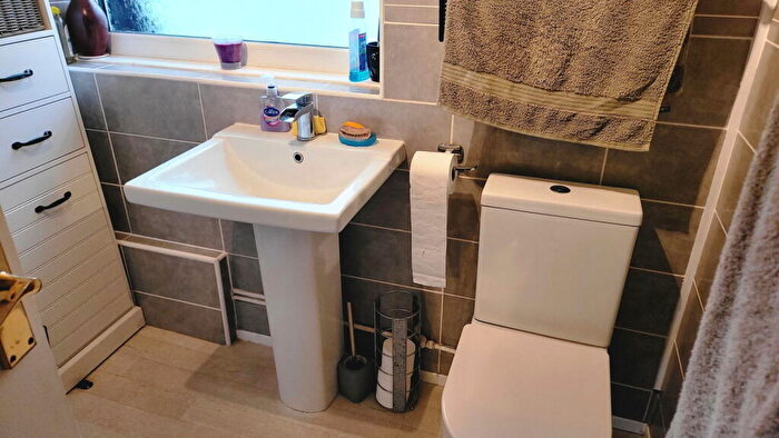 2 Bedroom Detached Bungalow For Sale In Swallow Close, Chapel St. Leonards, Skegness, PE24