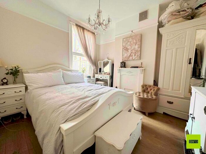 1 Bedroom Flat To Rent In Fortescue Road, Colliers Wood, London, SW19