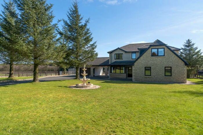 5 Bedroom Detached House To Rent In , EH48