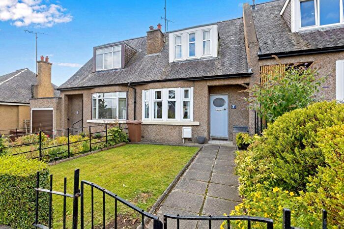 2 Bedroom Terraced House For Sale In Priestfield Road, Priestfield, Edinburgh, EH16