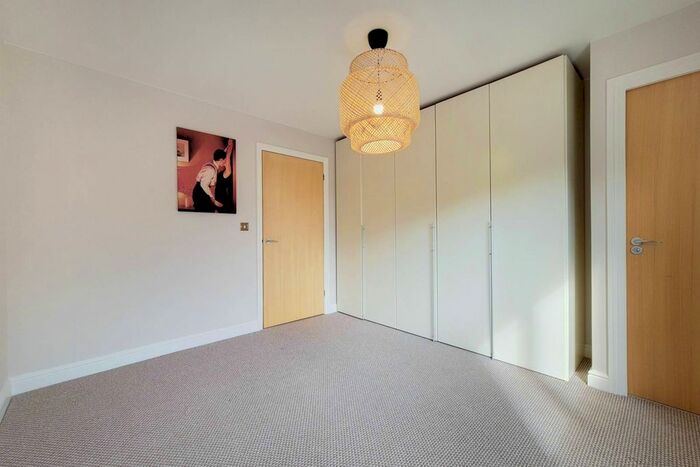 2 Bedroom Flat To Rent In High Road, Harrow, HA3