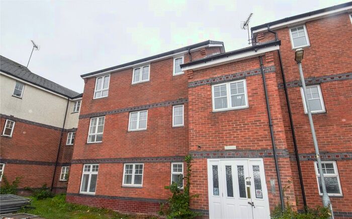 2 Bedroom Flat To Rent In Park Way, Rednal, Birmingham, West Midlands, B45