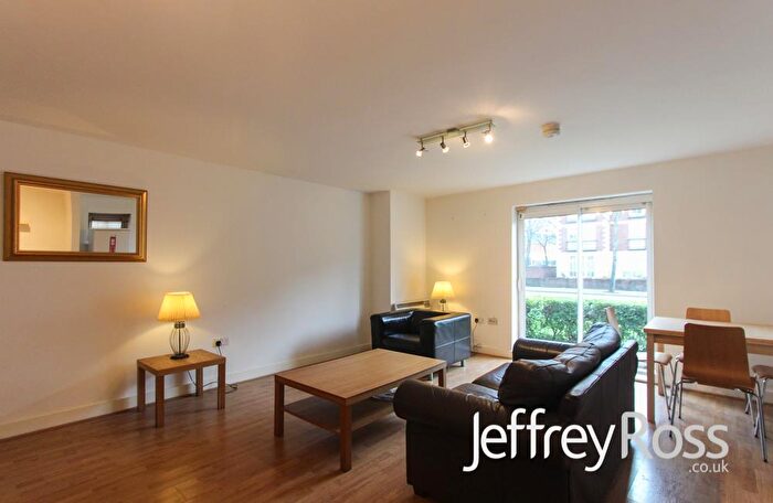 2 Bedroom Apartment To Rent In Central Court, Roath, CF24