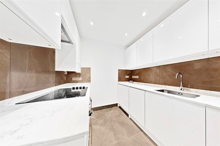 2 Bedroom Flat To Rent In Landor Road, Clapham, SW9
