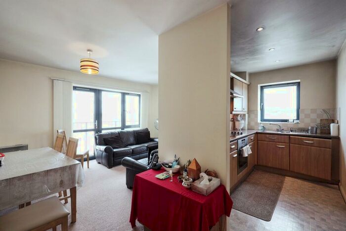2 Bedroom Flat To Rent In Grant Road, Harrow, HA3