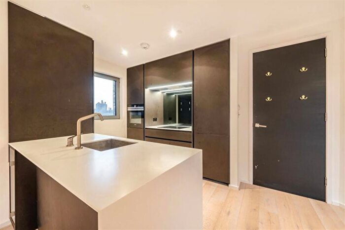 2 Bedroom Flat To Rent In East Road, London, N1