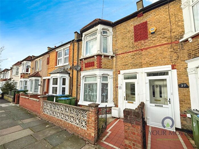 2 Bedroom Terraced House For Sale In Federation Road, London, SE2