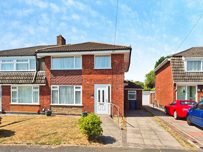 3 Bedroom Semi Detached House For Sale In School Walk, Burntwood, WS7