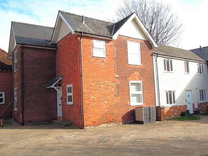 1 Bedroom Flat To Rent In Hythe, CO1