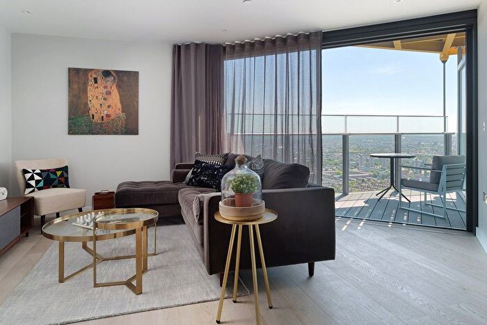 2 Bedroom Flat To Rent In Uncle Elephant Amp; Castle, Churchyard Row, SE11