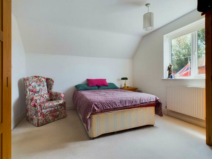 3 Bedroom Chalet For Sale In Mill Lane, Downham Market, PE38