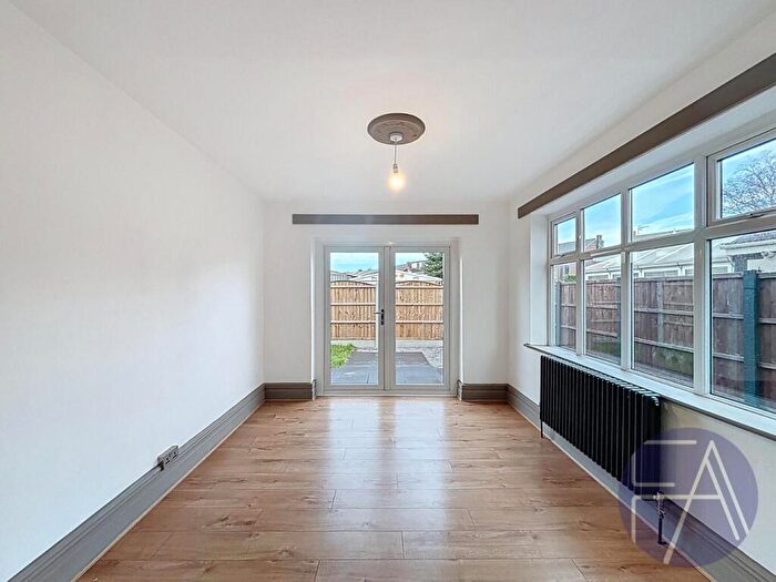 3 Bedroom Semi Detached House To Rent In Liverpool Road, Southport, PR8