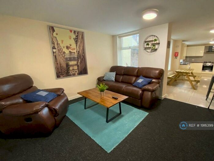 6 Bedroom Terraced House To Rent In Edge Lane, Fairfield, Liverpool, L7