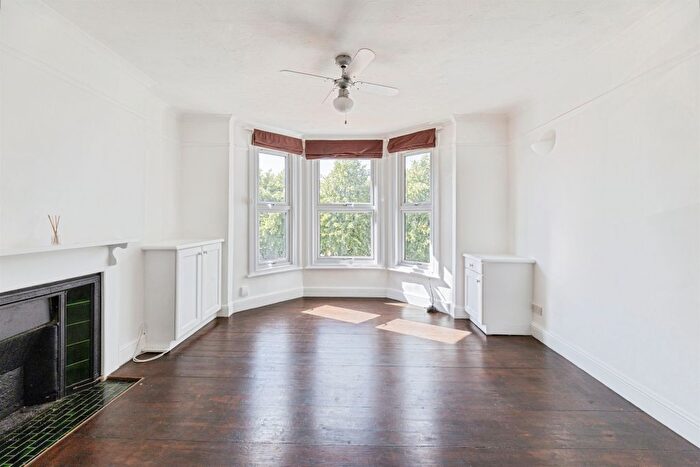 2 Bedroom Flat For Sale In St. Neots Road, Eaton Ford, St. Neots, PE19