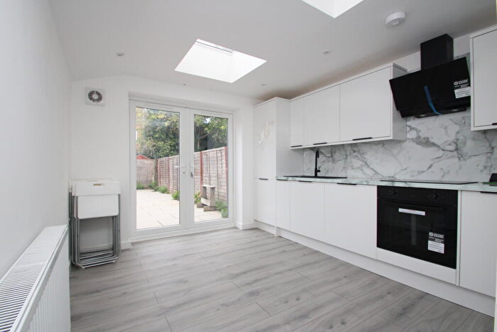 3 Bedroom House To Rent In Cranmer Road, Croydon, CR0