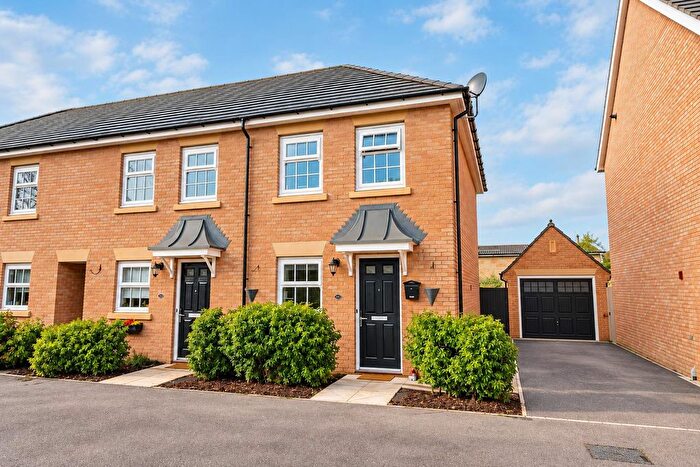 2 Bedroom End Terrace House For Sale In Miller Road, Water Lane, York, YO30