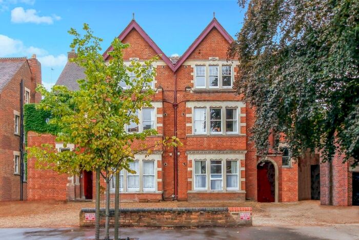 2 Bedroom Apartment To Rent In Iffley Road, East Oxford, OX4