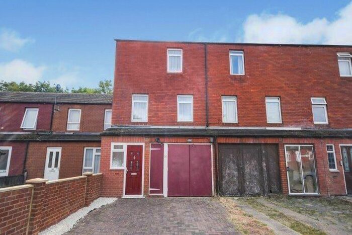 3 Bedroom Property To Rent In Frettons, Basildon SS14