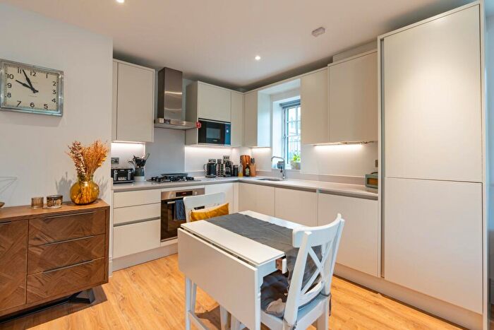 1 Bedroom Flat To Rent In The Heights, Cumnor Hill, Oxford, OX2