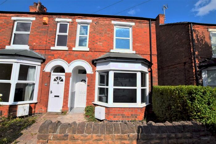 2 Bedroom Semi-Detached House To Rent In Byron Road, West Bridgford, Nottingham, NG2