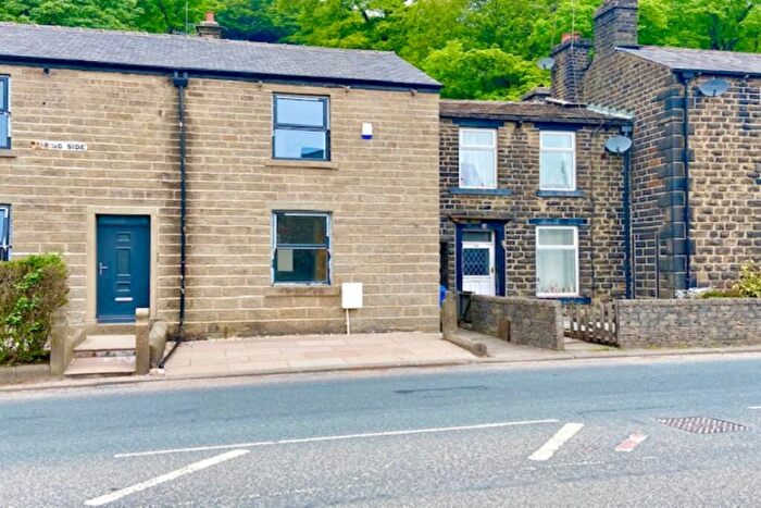 2 Bedroom House To Rent In Burnley Road, Rossendale, Lancashire, BB4