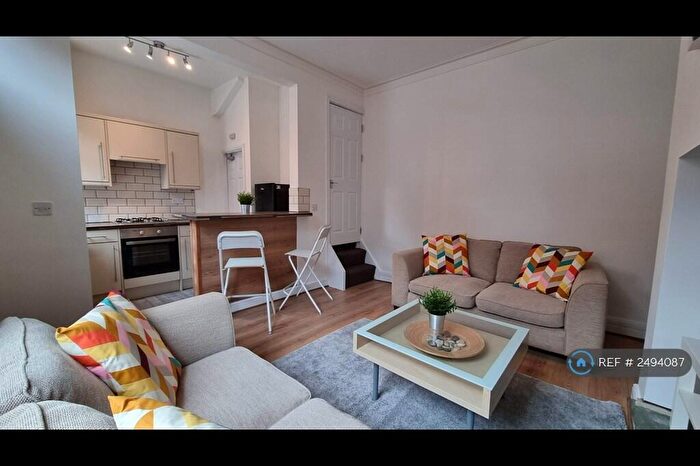 3 Bedroom Terraced House To Rent In Salisbury Grove, Leeds, LS12