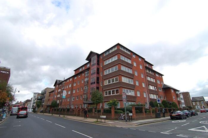 2 Bedroom Flat To Rent In Viscount Point, The Broadway, Wimbledon, London, SW19