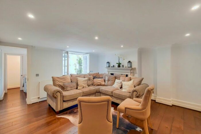 3 Bedroom Flat To Rent In Montpelier Walk, Knightsbridge, SW7