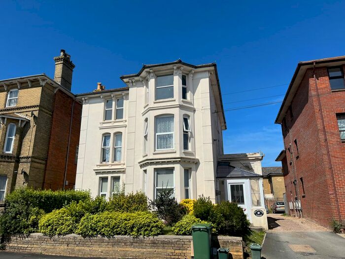 1 Bedroom Flat To Rent In West Street, Ryde, PO33