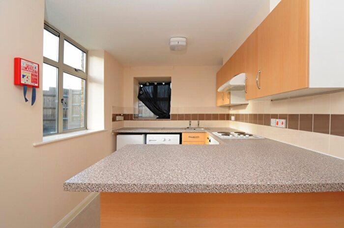Flat To Rent In Bell Green, Lower Sydenham, London, SE26