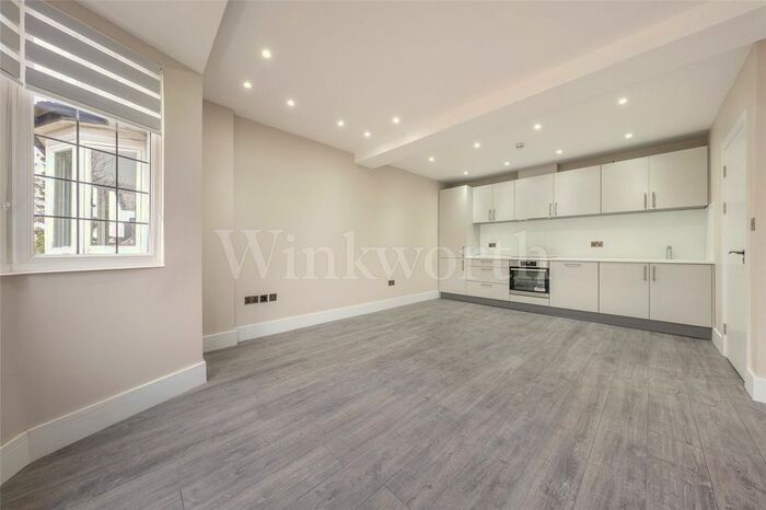 3 Bedroom Flat To Rent In Finchley Road, London, NW11