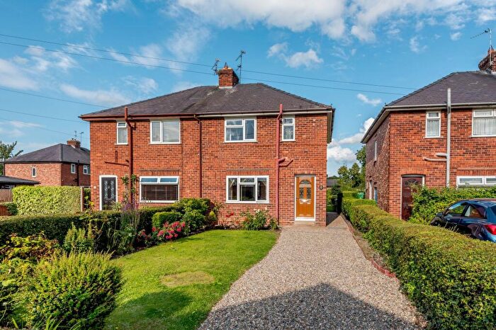 3 Bedroom Semi Detached House For Sale In Littleton Lane, Littleton, CH3