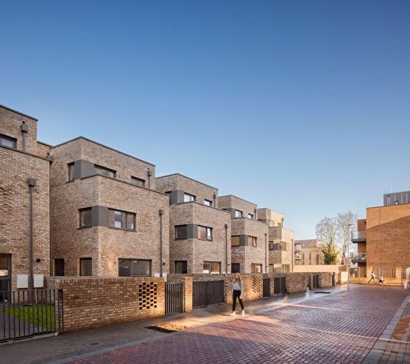 3 Bedroom Terraced House For Sale In " Bed Townhouse" At Northwick Parkside, Harrow, HA0